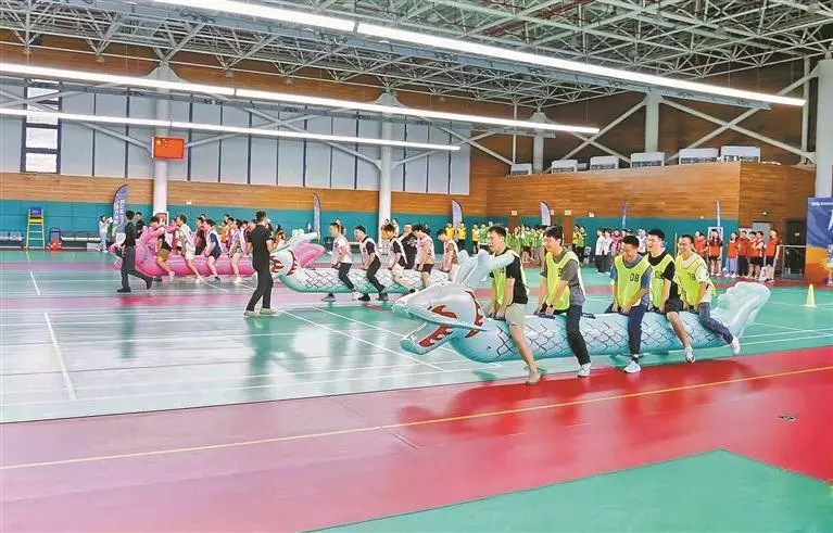 篮球等, 地面积提升