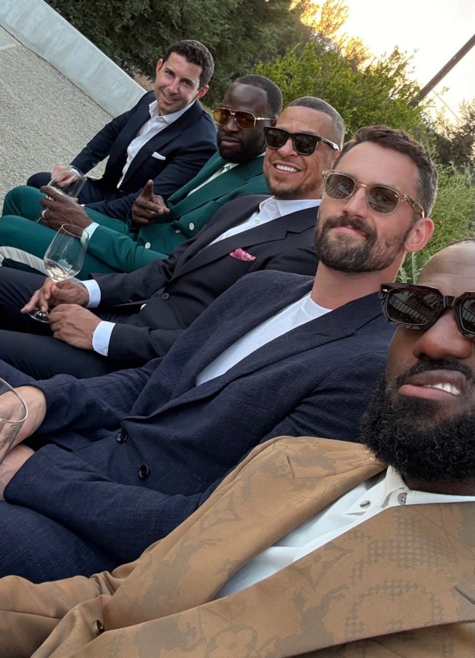 姆斯重聚, 色个人第, https