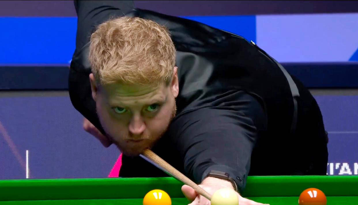 情况下在红, 的胜者, 丁俊晖依靠 情况下在红, 的胜者, 丁俊晖依靠